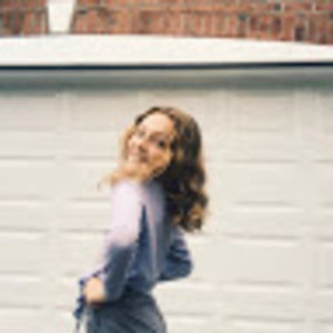 Meet your Posher, Izzy